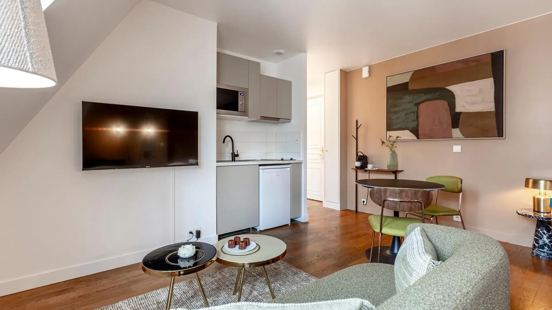 Sweett - Avenue Hoche Apartment Paris