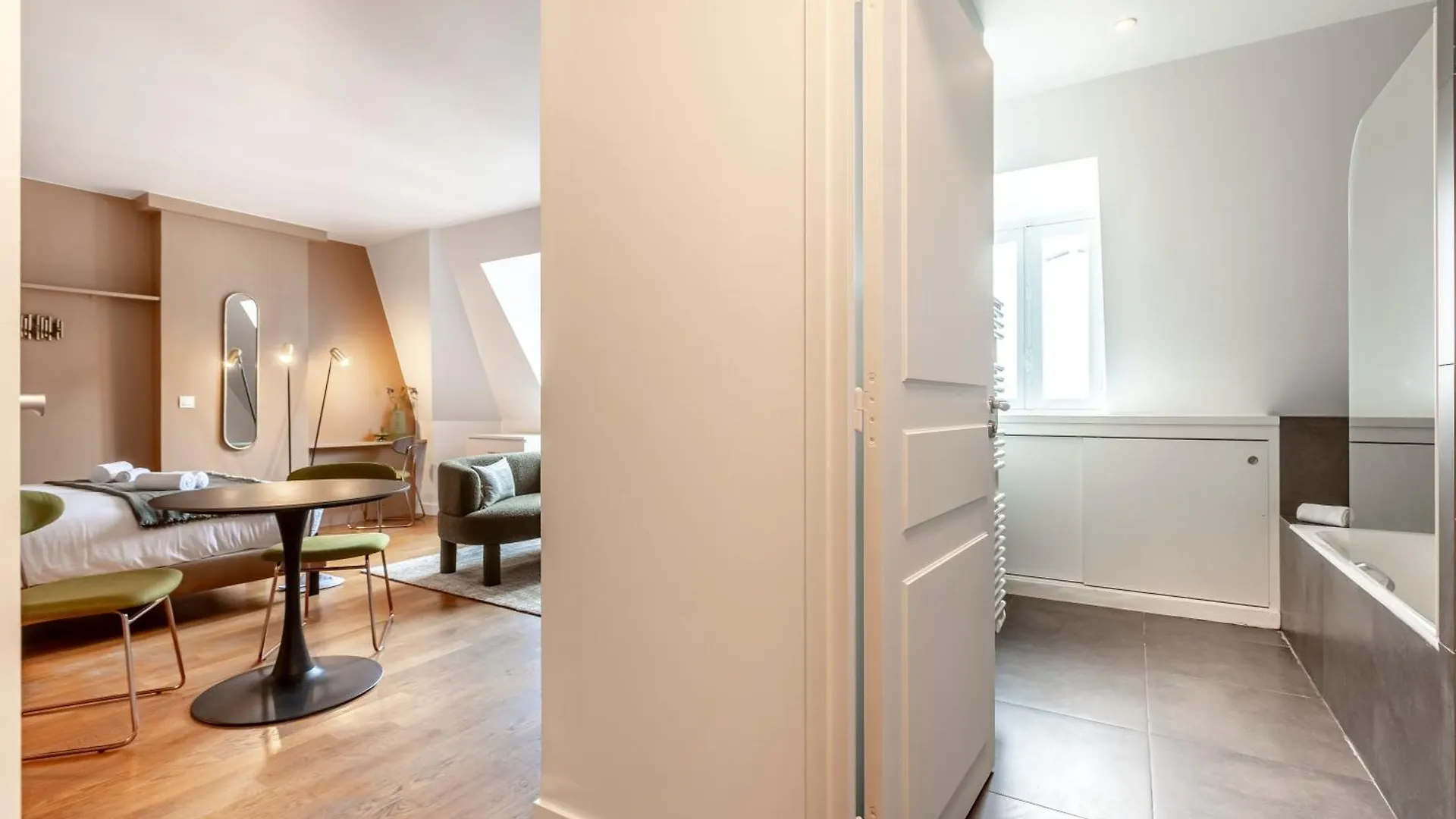 Apartment Sweett - Avenue Hoche Paris