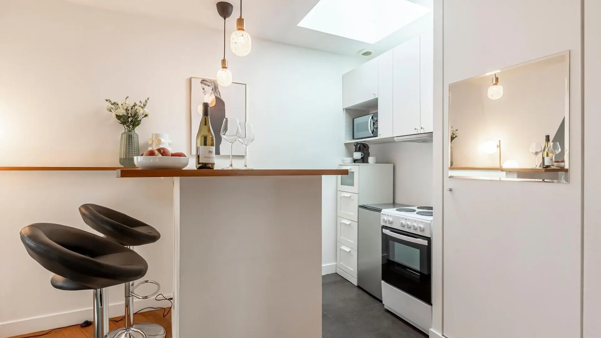 Sweett - Avenue Hoche Paris
